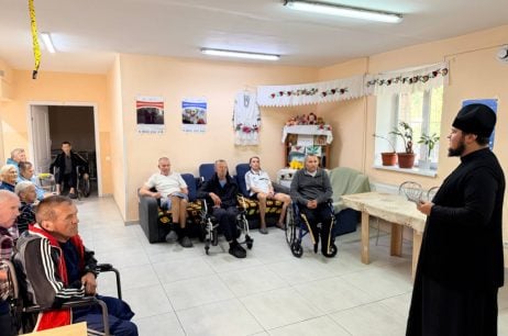 Ізюмська єпархія продовжує піклуватися про вимушених переселенців